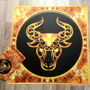 ЗОЛОТОЙ ТЕЛЕЦ, набор из атласной ткани, скатерть и мешочек