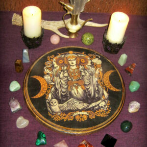 Алтарь ГЕКАТА из натурального дерева, диаметр 29 см