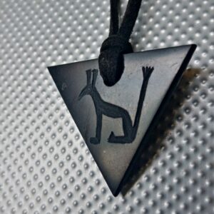 Амулет СЕТХ, гравировка на Шунгите, двусторонний