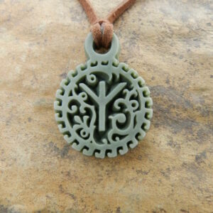 Руна Альгиз Резьба по камню Кулон из офиокальцита