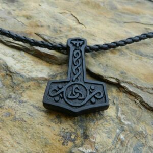 Молот Тора Резьба по камню, шунгит