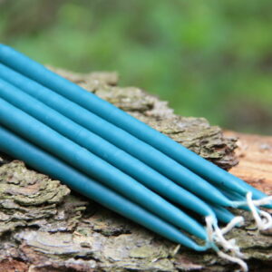 Голубая восковая свеча