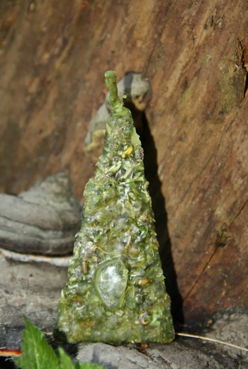 Свечи новолуния "Денежная пирамида" с цитрином — изображение 3