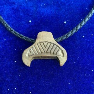 Кулон Лунница. Резьба по камню, яшма