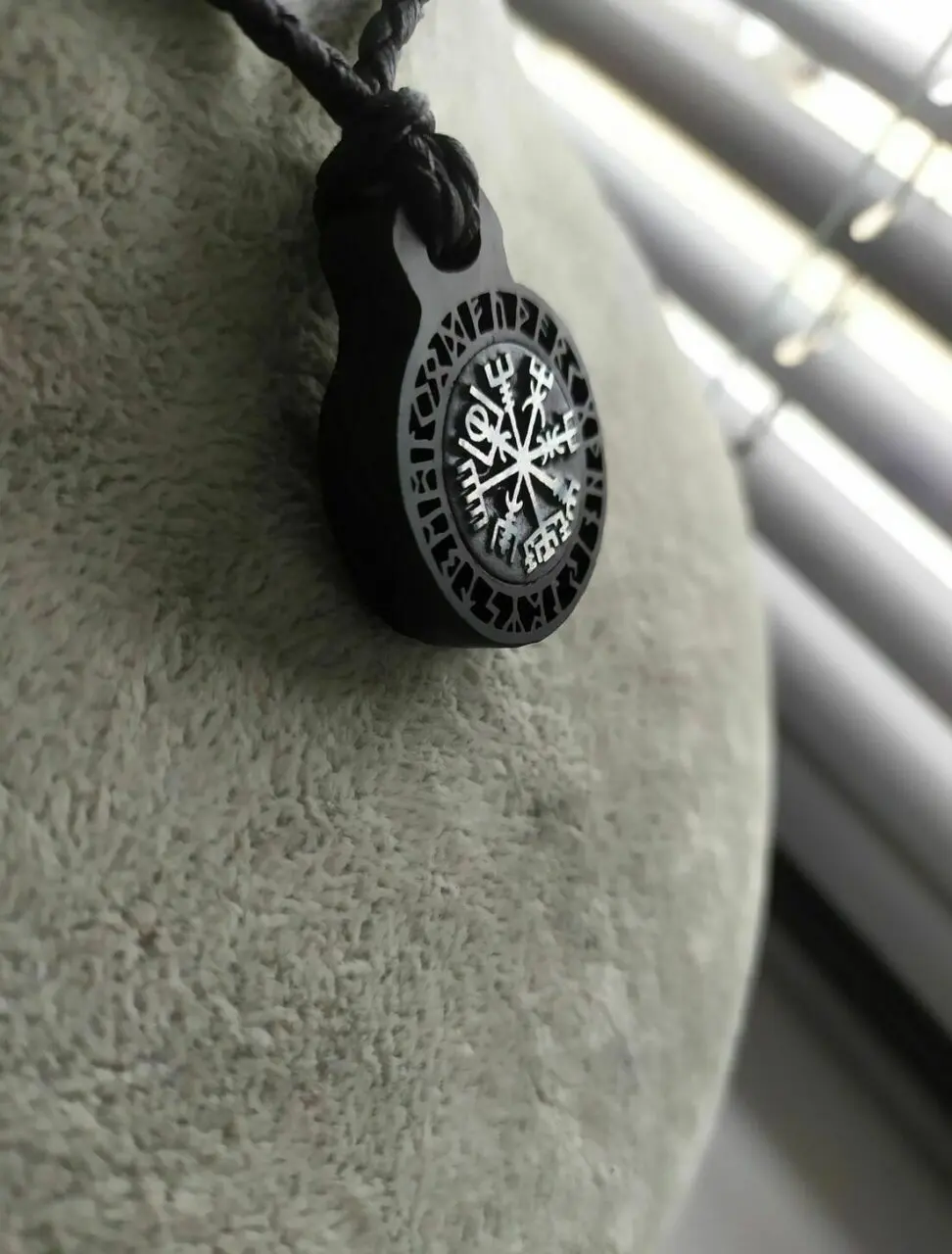 Вегвизир на шунгите — изображение 3