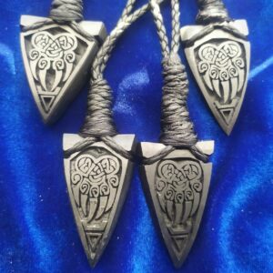 Велес на шунгите