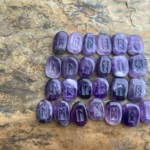 Рунический набор из аметиста №8