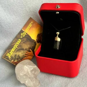 Подвеска из шерла «Богиня тьмы и ночи»