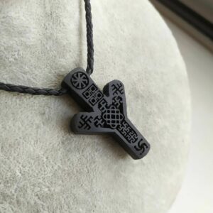 Женский оберег Мир