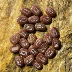 Рунический набор из авантюрина